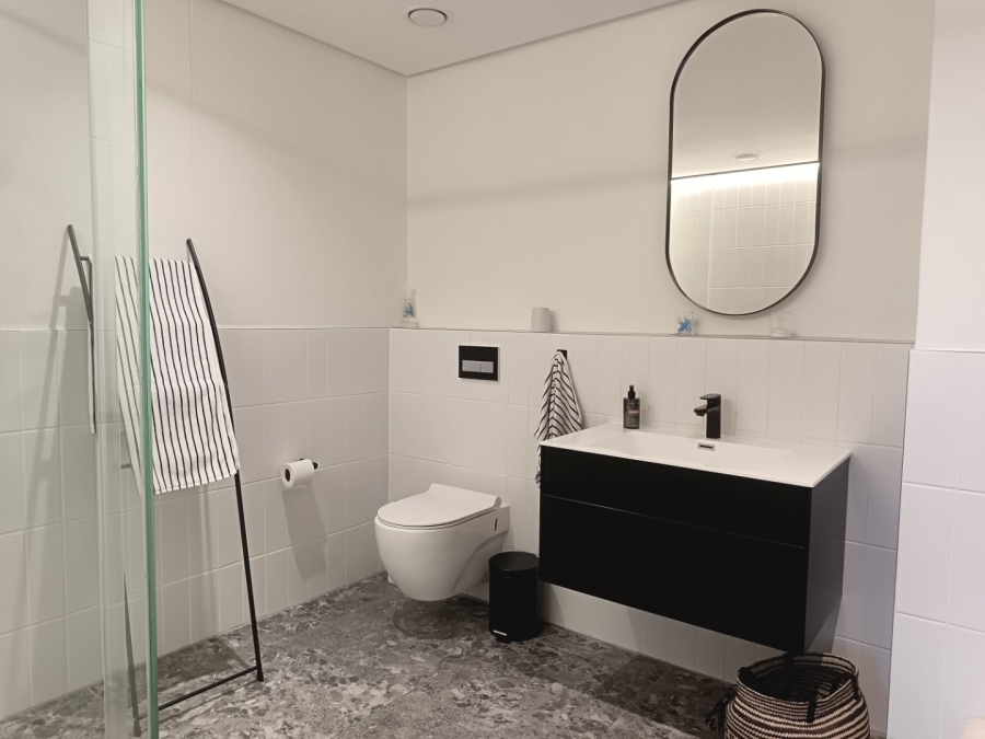 To Let 1 Bedroom Property for Rent in Sea Point Western Cape